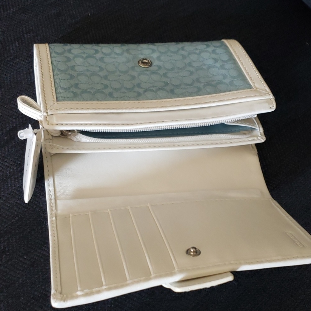 VINTAGE COACH hobo with matching wallet - Picture 6 of 8